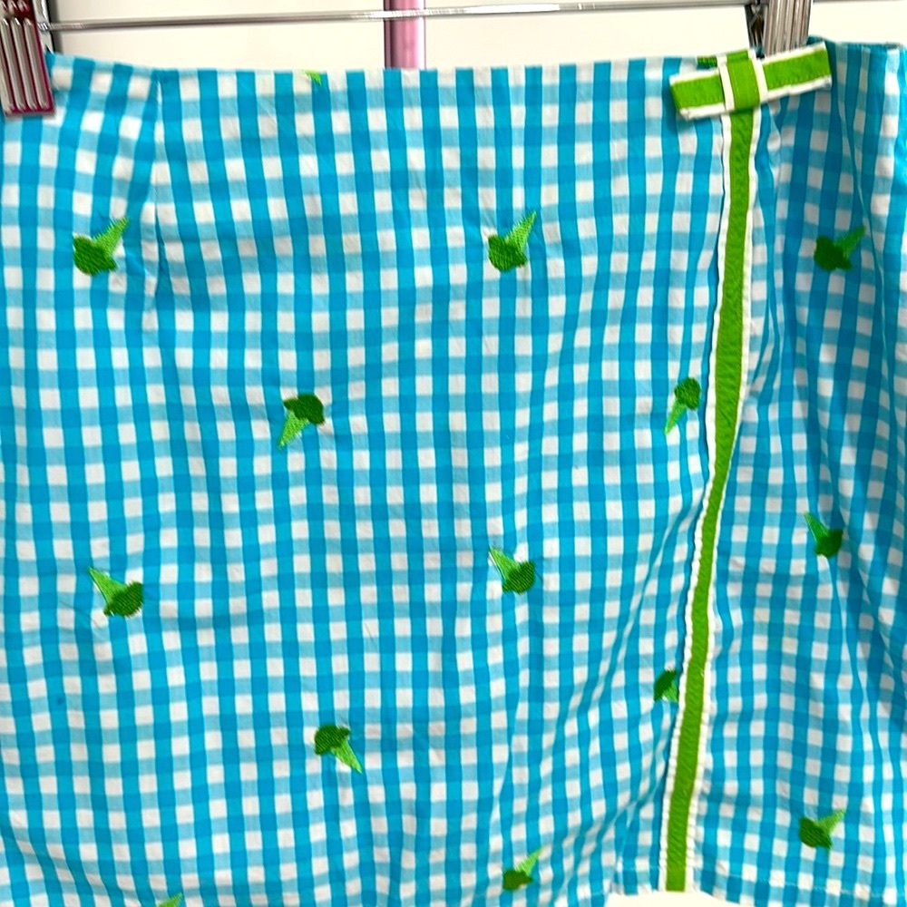 White tag - Lilly Pulitzer- Turquoise plaid w/green ice creams - zip back SKORT